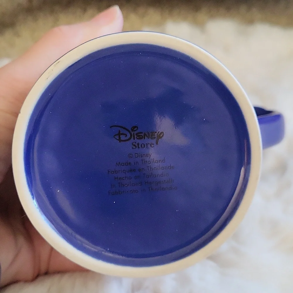 Mickey Mouse, Cricket/Grasshopper On Nose. Mug 18 ounce